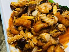 -小船渔村•大连菜•大连焖鱼(黄河路店)