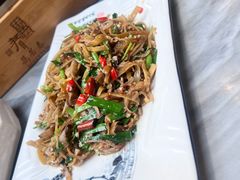 -蔼若春.传承三十年云南菜(金碧公园店)