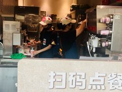 -DQ·蛋糕·冰淇淋(荟聚中心店)
