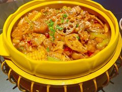 -多嘴超级肉蟹煲(中街恒隆故宫店)