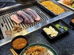 -臻牛烤肉