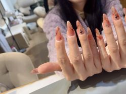 -UGIRL有个美甲
