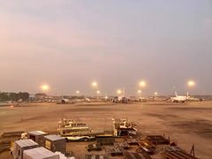 -班达拉奈克国际机场