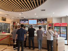 -闫家驴肉老店(华电一校店)