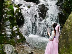 -藏龙百瀑风景区