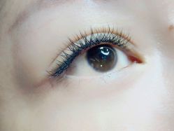 -一笔绣狂草美甲坊