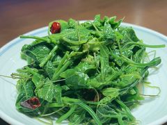 -回府君悦·疆派传承菜(西虹路店)