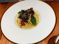 -POKEE VIA&Brunch·维娅(重庆来福士店)