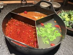 -三出山火锅(南京万象天地店)