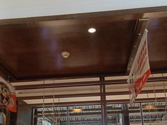-阿瓦山寨·湘菜现炒·剁椒鱼头王(咸阳总店)