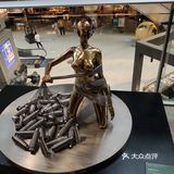 网红打卡必来地位置在东大桥路