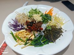 -老码头黑皮肘子锅包肉(赣水路店)