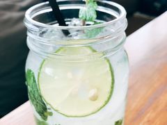 柠檬冰水-ROAST coffee & eatery