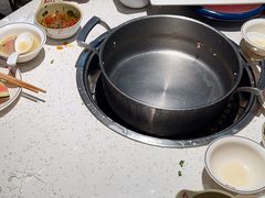 -三人行骨头王火锅(长寿店)