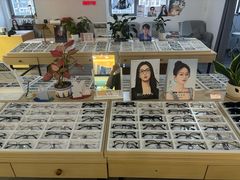 -康利眼镜·蔡司战略合作店(龙泉书房店)