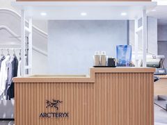 -ARC'TERYX始祖鸟(北京王府中环店)