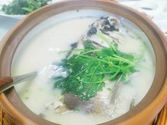 砂锅鱼头汤-鱼水情·农家菜·大鱼头(南山竹海店)