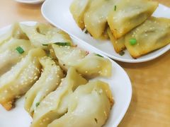 -小姜锅贴(凤凰街店)