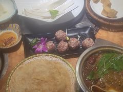 -塔兰齐新疆孜然火锅(鲤鱼山路店)