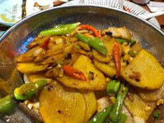 -川人百味·水煮活鱼(赛罕万达店)