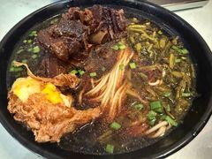 -小龙大肉面馆