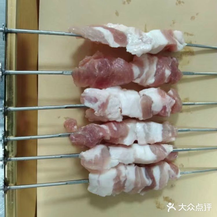 肥肠葱实 我觉得烤肥肠绝对是世界上最好吃的东西