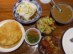 -艳阳天民俗村(公园路店)