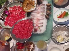 -泓炙颐凤鲜海鲜火锅料理(桐乡店)