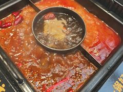 -老牌坊云南鱼豆花火锅(哈西万达店)