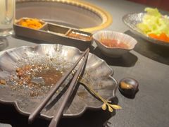 -铭牛烧肉·和牛海鲜自助(高新月牙湖店)