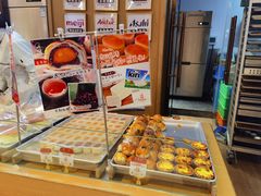 面包甜点陈列柜-西村叔叔的店·面包·甜品·蛋糕(清河万象汇店)