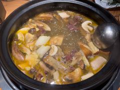 -一朵菌·野生菌探索家火锅(南亚店)