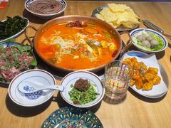 -洱火云南酸菜牛肉火锅(石景山当代商城店)