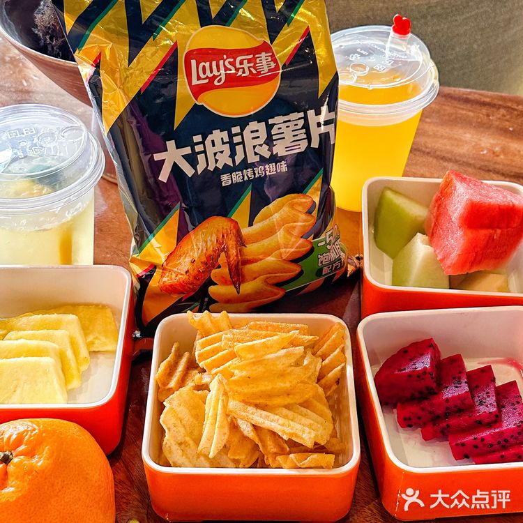 办公室的茶话会,有美团闪购,更惊喜~