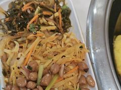 东北小鸡炖蘑菇-70後铁锅炖(坡博总店)