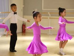 -炫艺舞蹈培训中心(枫尚奥特莱斯店)