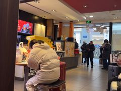 -麦当劳(汉口火车站候车室店)