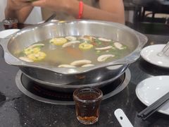 -牛一煲美食(江高店)