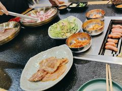 -臻牛烤肉