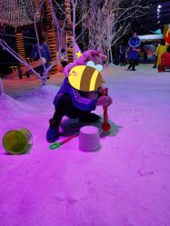 -圣名游乐城冰雪大世界