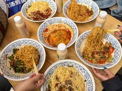 -李与白包子铺(桐梓林店)