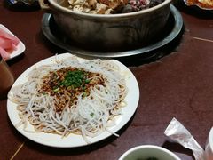 -东巴谷野生菌火锅餐厅
