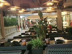 大堂-何师烧烤·香辣蟹·川菜·30年老品牌(太古里旗舰店)