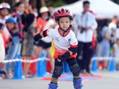 -悦动体能篮球羽毛球网球(三里河店)