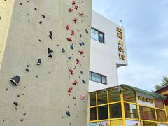 -问山MountQuest攀岩馆