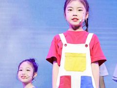 -蓝话筒·少儿成人演讲口才·主持朗诵·戏剧表演(大华第一坊店)