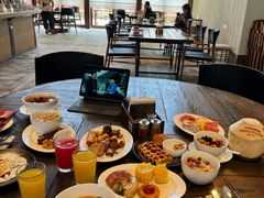 -瑰丽酒店·海吧·天际下午茶·现场DJ·天台酒吧