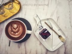 -UNI UNI(环亚凯瑟琳店)