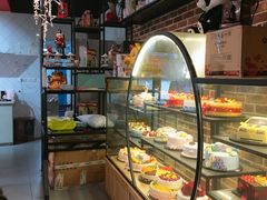 面包甜点陈列柜-卡漫莫尼蛋糕(私人定制店)