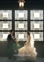 -雪中彩影婚纱摄影·微光艺术中心